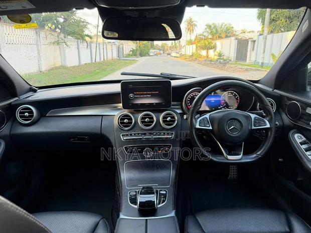 Mercedes-Benz C200 2015 Black