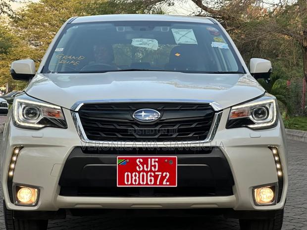 Subaru Forester 2017 White