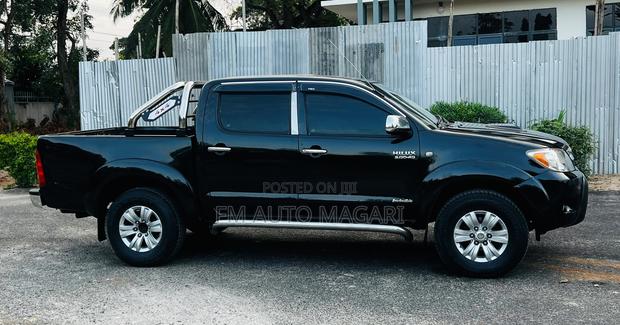 Toyota Hilux 2.5 D-4D 2008 Black