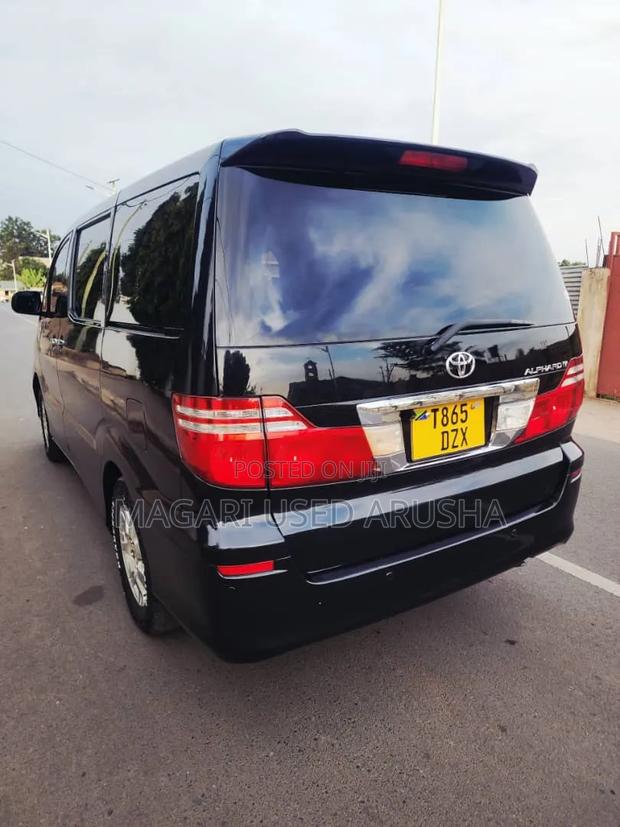 Toyota Alphard 2005 Black