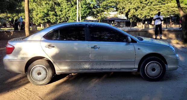Toyota Premio 2005 Silver