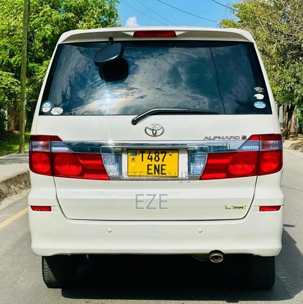 Toyota Alphard 2007 White