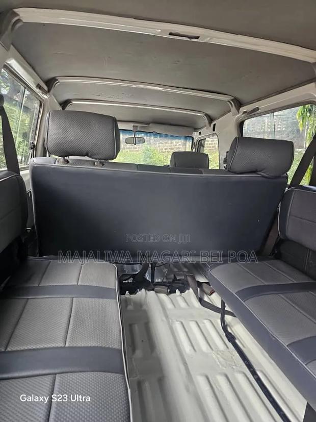 Toyota Land Cruiser 2007 White