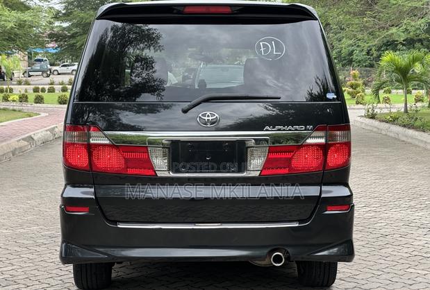 Toyota Alphard 2002 Black