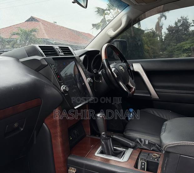 Toyota Land Cruiser Prado 3.0 D-4D (172 Hp) 2014 Gray