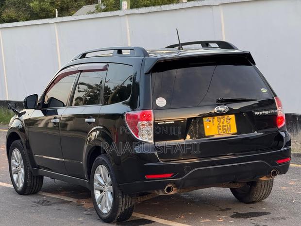 Subaru Forester 2011 Black