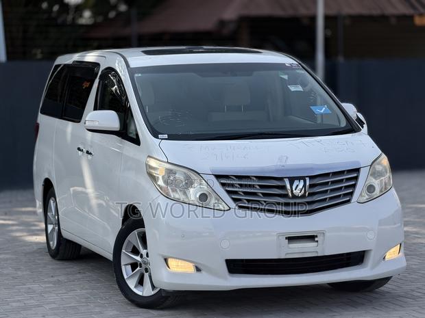 Toyota Alphard 2.4 Petrol FWD 2010 White