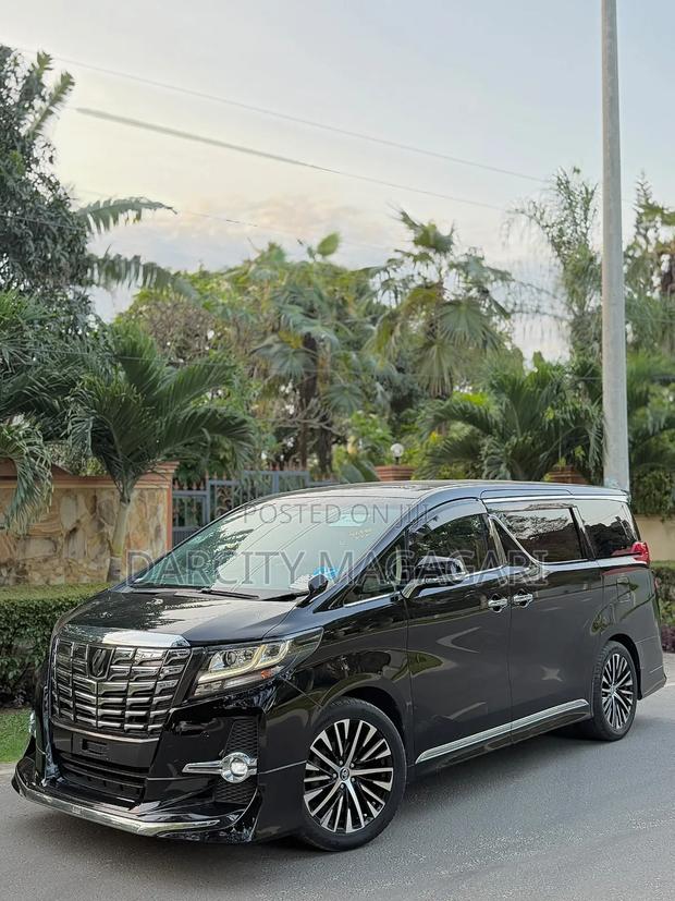 Toyota Alphard 2017 Black