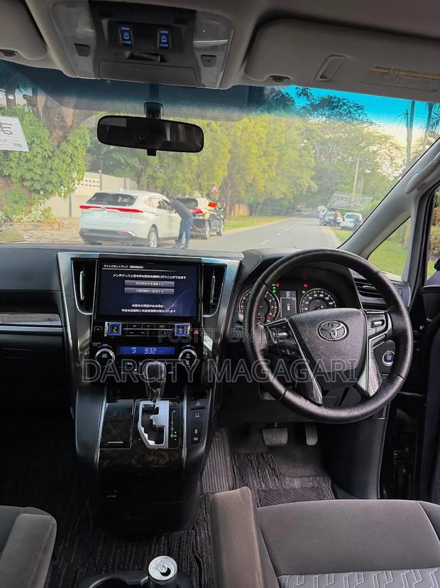 Toyota Alphard 2017 Black