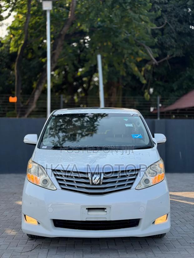Toyota Alphard 2011 White