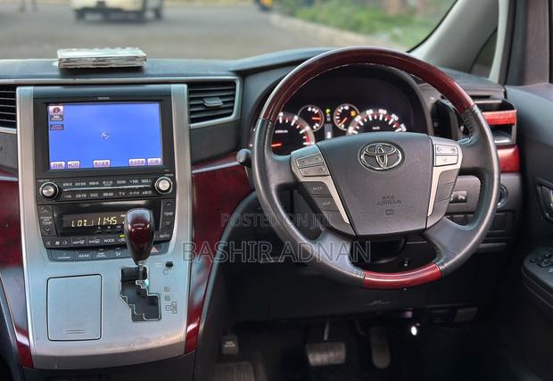 Toyota Alphard 2.4 Petrol FWD 2008 Black