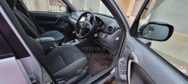 Toyota RAV4 2004 Silver