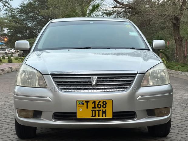 Toyota Premio 2005