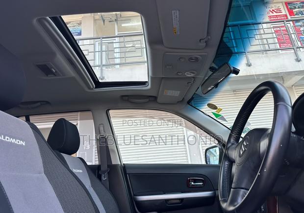 Suzuki Escudo 2008 White