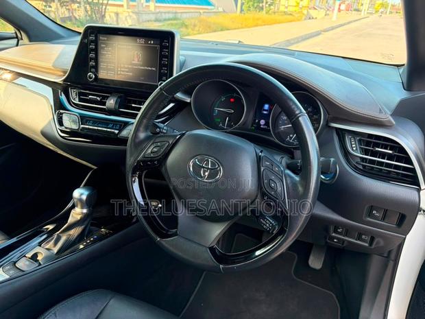 Toyota C-HR 2019 White
