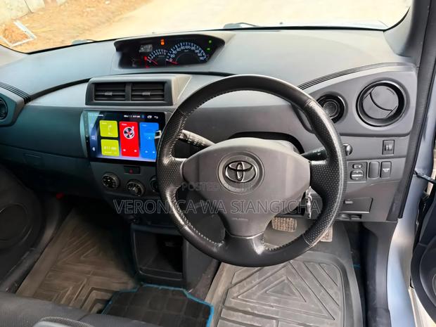 Toyota bB 2006 Silver