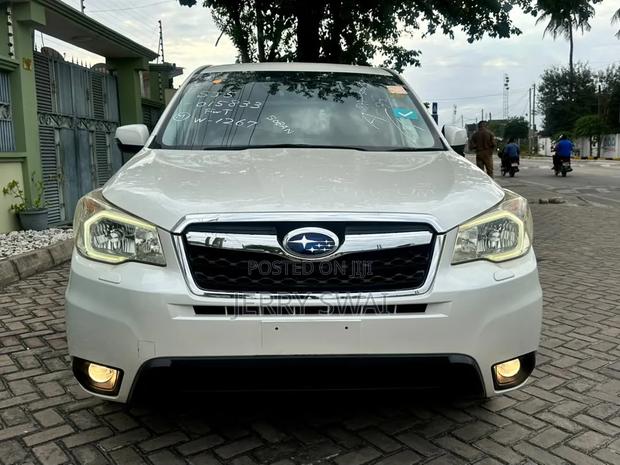 Subaru Forester 2014 Pearl