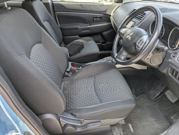 Mitsubishi Outlander 2010 Blue