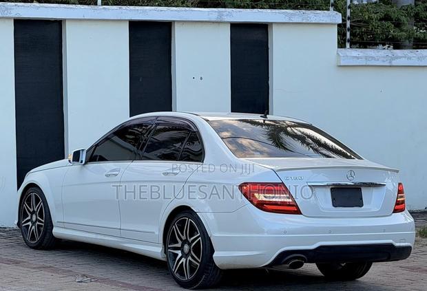 Mercedes-Benz C-Class 2014 White