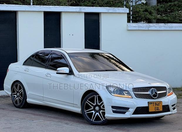 Mercedes-Benz C-Class 2014 White