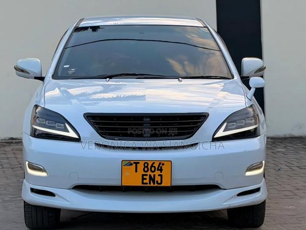 Toyota Harrier 2006 White