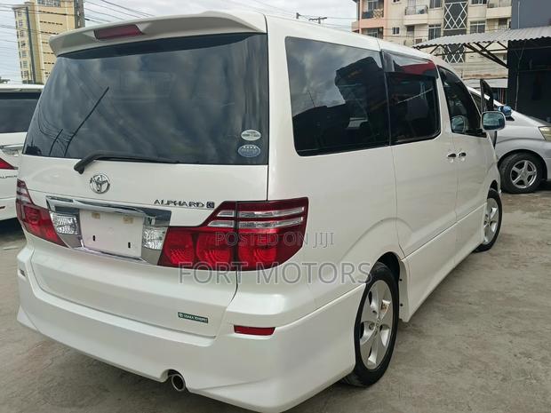 Toyota Alphard 2006 White