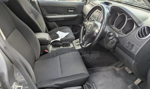 Suzuki Escudo 2005 Gray