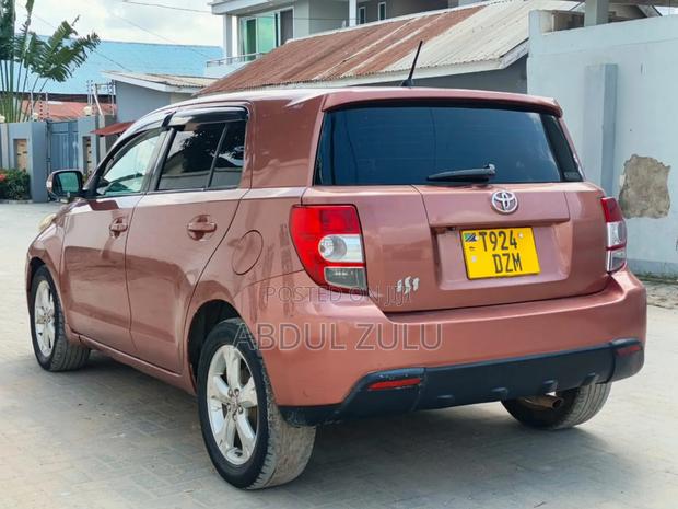 Toyota IST 2007 Brown