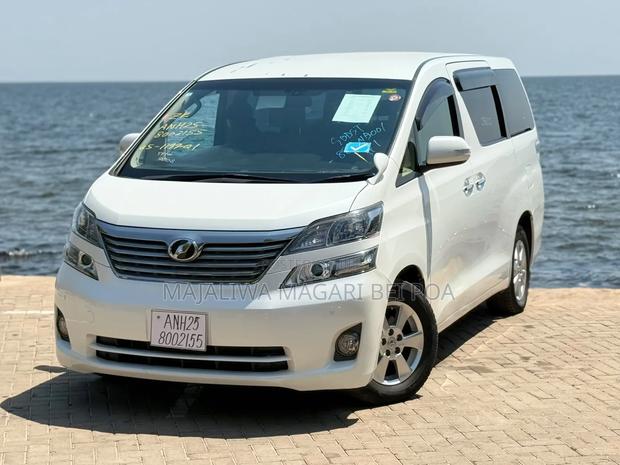 Toyota Alphard 2008 White