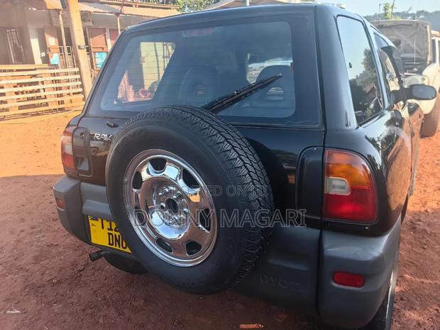 Toyota RAV4 2004 Black