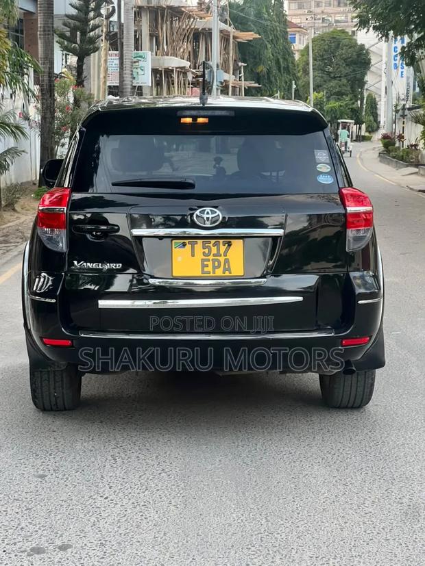 Toyota Vanguard 2010 Black
