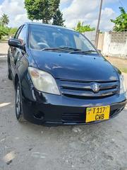 Toyota IST 2003 Black for sale