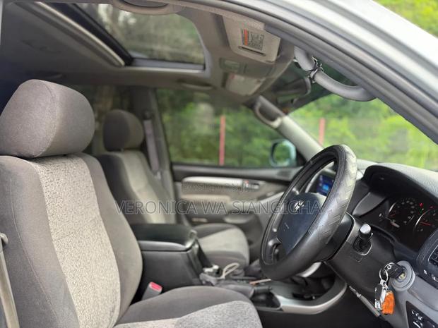 Toyota Land Cruiser Prado 2004 Silver