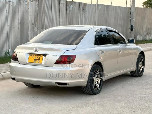 Toyota Mark X 2005 Silver