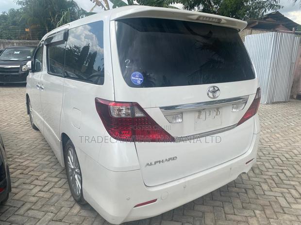 Toyota Alphard 2008 Pearl