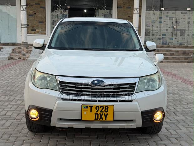 Subaru Forester 2010 White