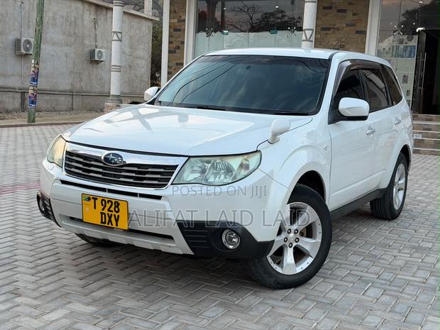 Subaru Forester 2010 White