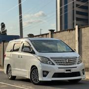 Toyota Alphard 2013 White for sale
