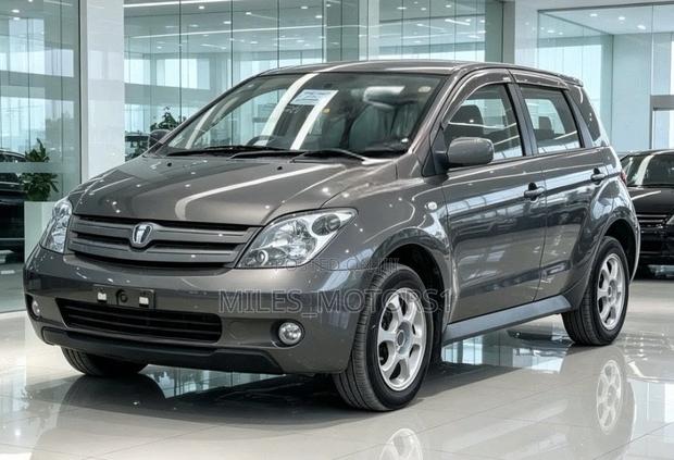 Toyota IST 2004 Gray