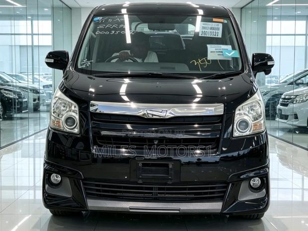 Toyota Noah 2007 Black