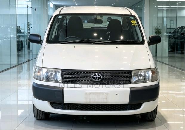 Toyota Probox 2011 White