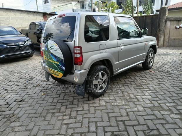 Mitsubishi Pajero 2008 Silver