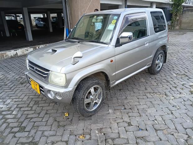 Mitsubishi Pajero 2008 Silver