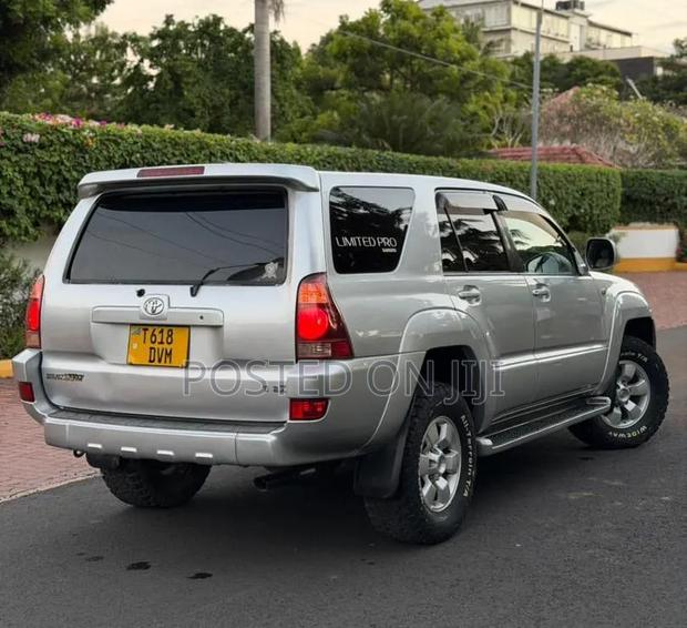 Toyota Hilux Surf 2005 Silver