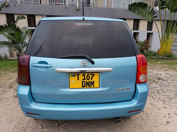 Toyota Raum 2008 Blue