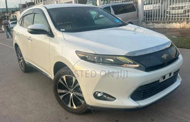 Toyota Harrier 2016 White