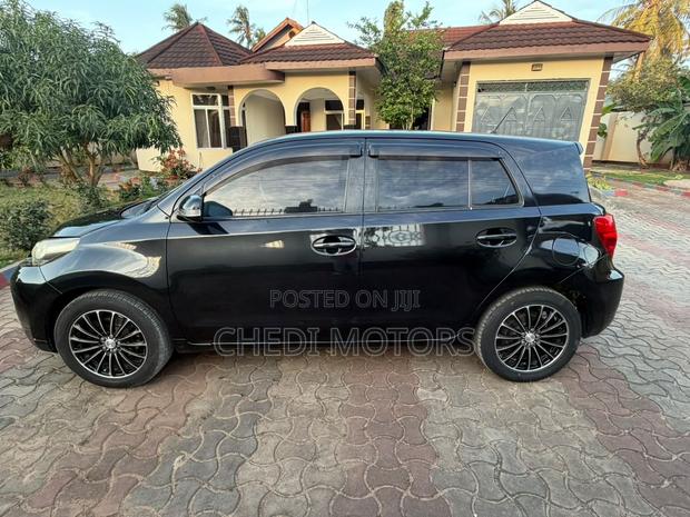 Toyota IST 2008 Black