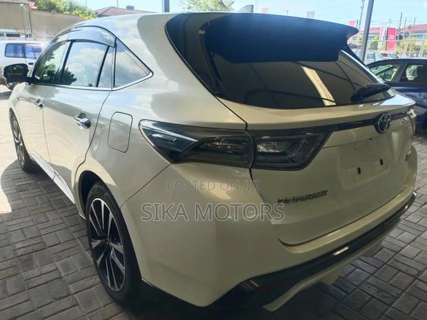 Toyota Harrier 2016 White