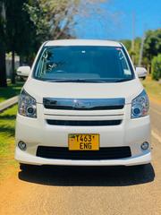 Toyota Noah 2009 Pearl for sale