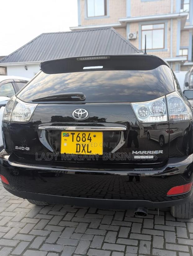 Toyota Harrier 2.4 2005 Black